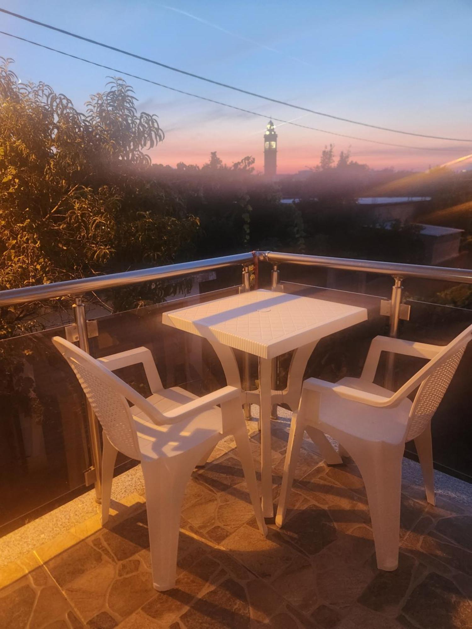 B&B Kroni 1 Shkoder Ngoại thất bức ảnh