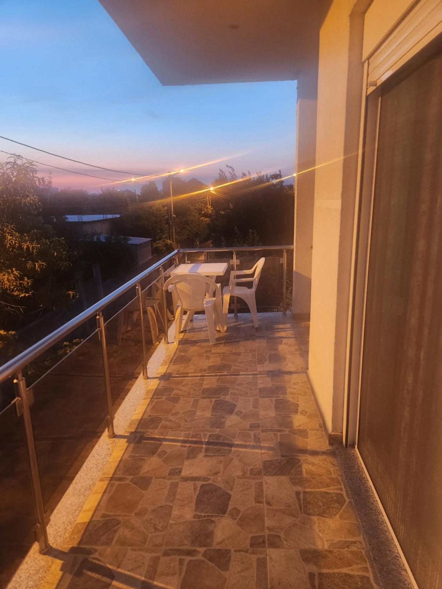 B&B Kroni 1 Shkoder Ngoại thất bức ảnh