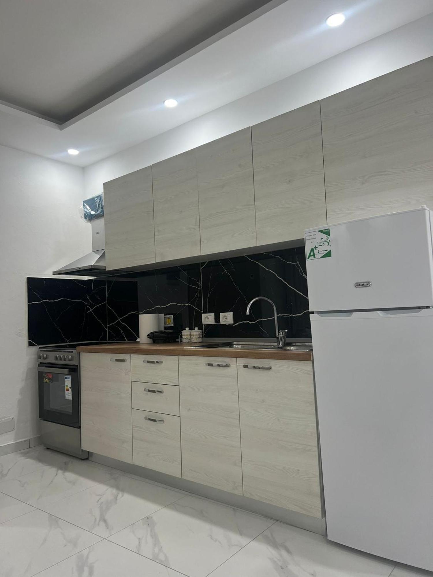 B&B Kroni 1 Shkoder Ngoại thất bức ảnh