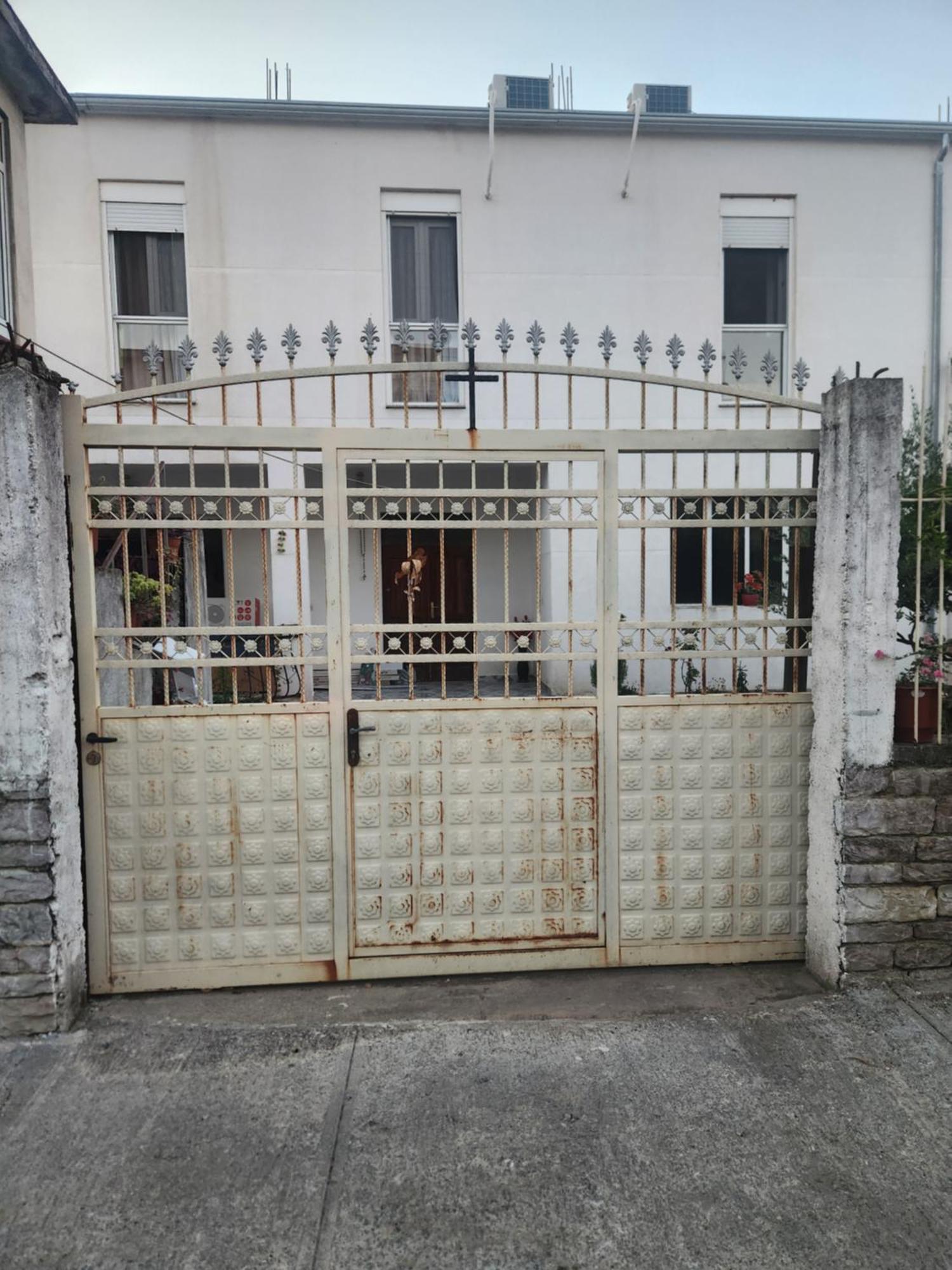 B&B Kroni 1 Shkoder Ngoại thất bức ảnh